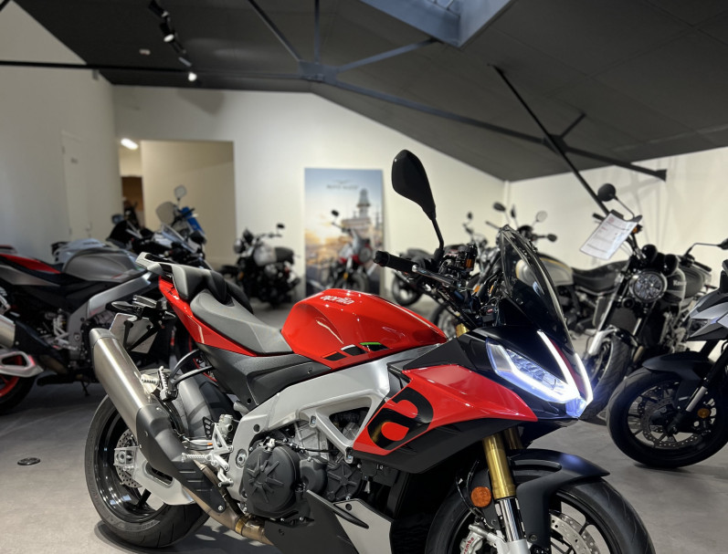 APRILIA TUONO 1100 V4