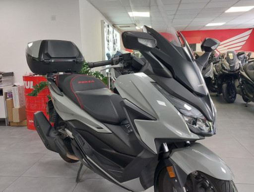 FORZA 125 TOPBOX