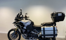 TRIUMPH TIGER 1200 EXPLORER