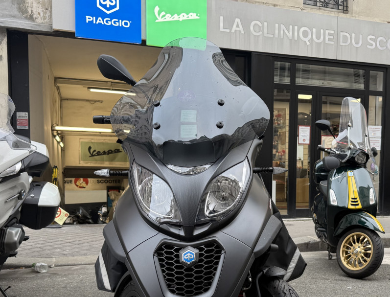 PIAGGIO MP3 500 HPE SPORT ABS ASR GARANTIE 6 MOIS NOIR MAT TRES BON ETAT CRIT