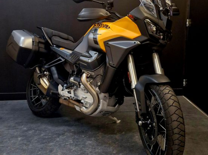 MOTO GUZZI STELVIO