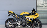 YAMAHA R1