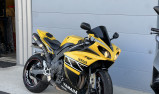 YAMAHA R1