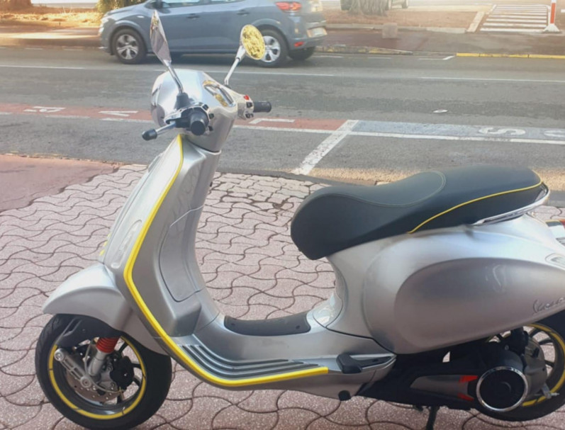 VESPA PRIMAVERA ELETTRICA 70