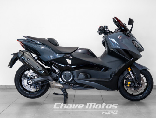 YAMAHA - XP 560  T-MAX TECH MAX 560