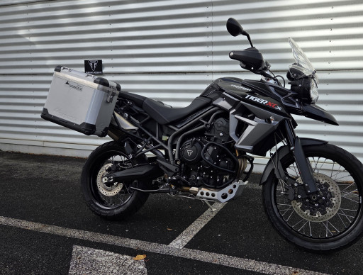 TRIUMPH TIGER 800 XCX