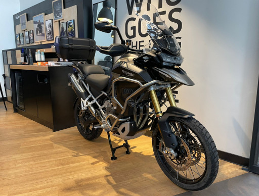 TRIUMPH TIGER 1200 RALLY EXPLORER - 2900 KMS - FEVRIER 2025