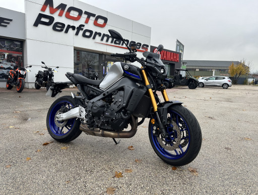 YAMAHA MT-09 SP full