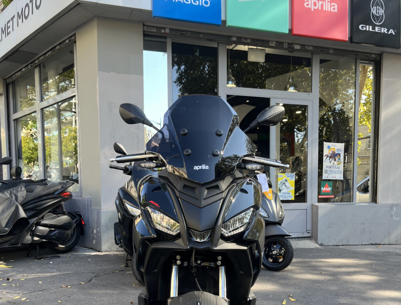APRILIA SR-GT 125
