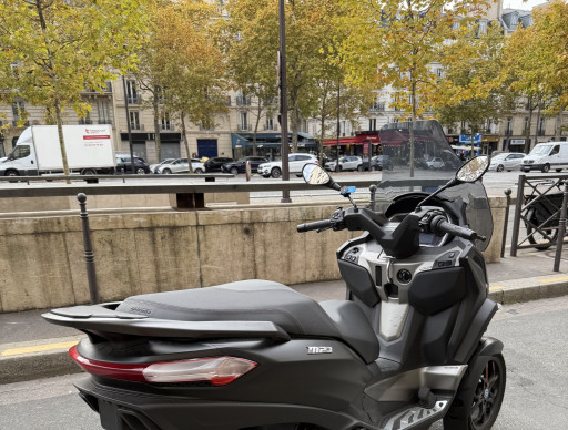 PIAGGIO MP3 530 HPE EXCLUSIVE