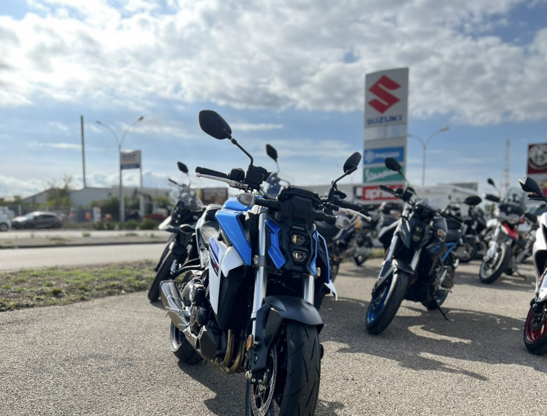 SUZUKI GSX-S 950