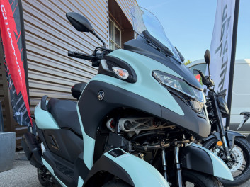 YAMAHA TRICITY 300