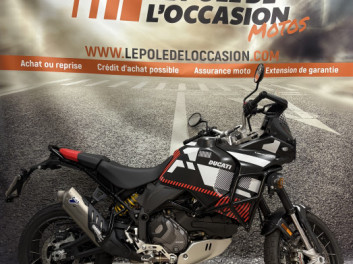 Ducati Desert X Noire et Rouge