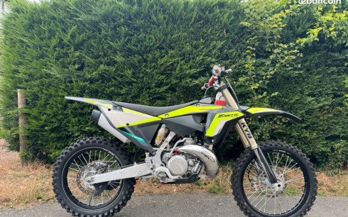 FANTIC XX 250 black edition