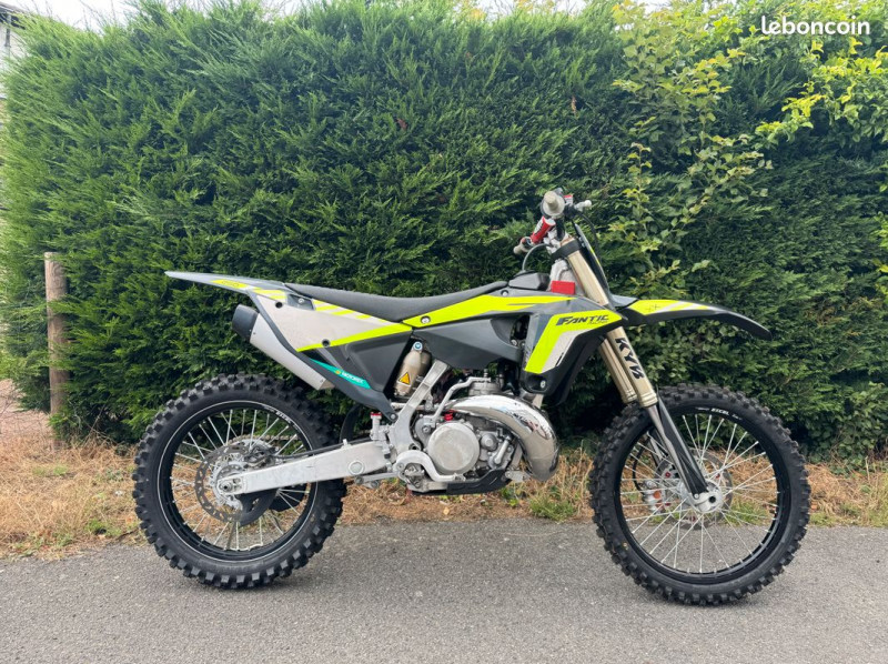 FANTIC XX 250 black edition