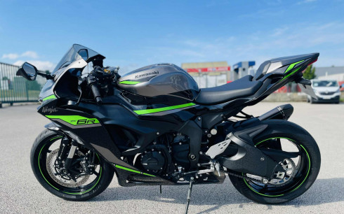 KAWASAKI NINJA ZX-6R