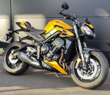 TRIUMPH STREET TRIPLE 765 RS