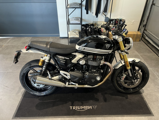 TRIUMPH SPEED TWIN 1200 RS