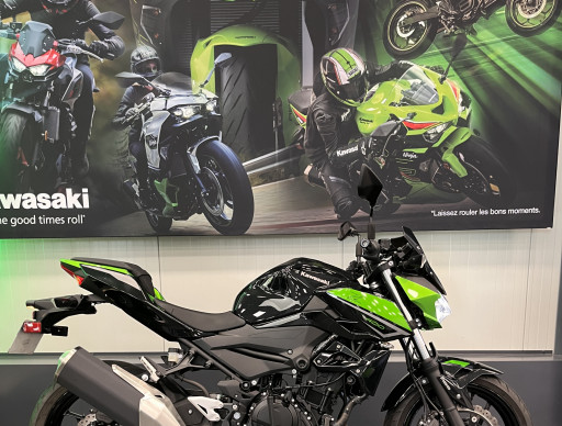 KAWASAKI Z400
