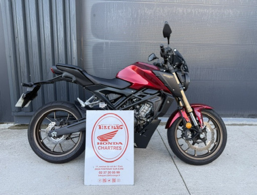 CB 125 R