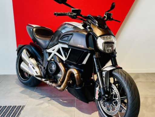 DUCATI 1200 DIAVEL CARBON