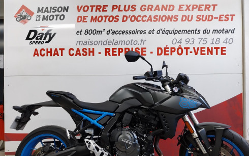 SUZUKI GSX-8S
