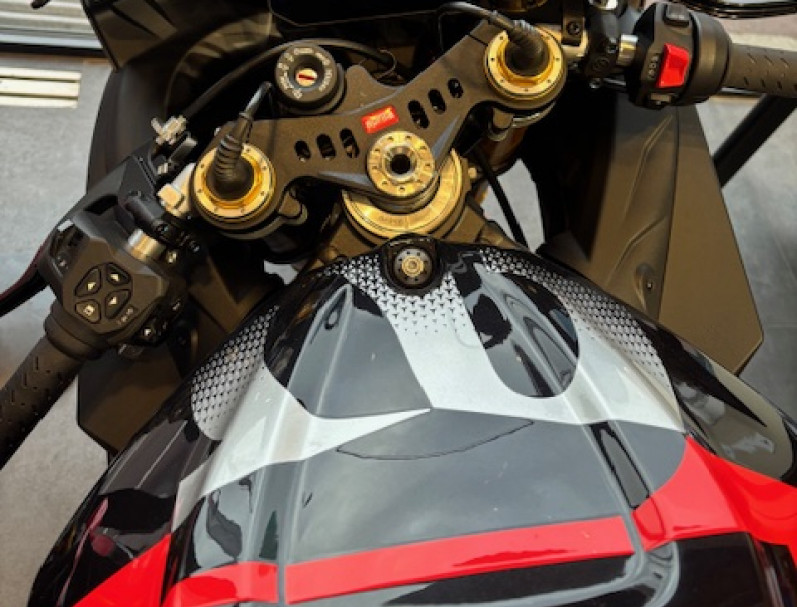 APRILIA RSV4 1100 FACTORY