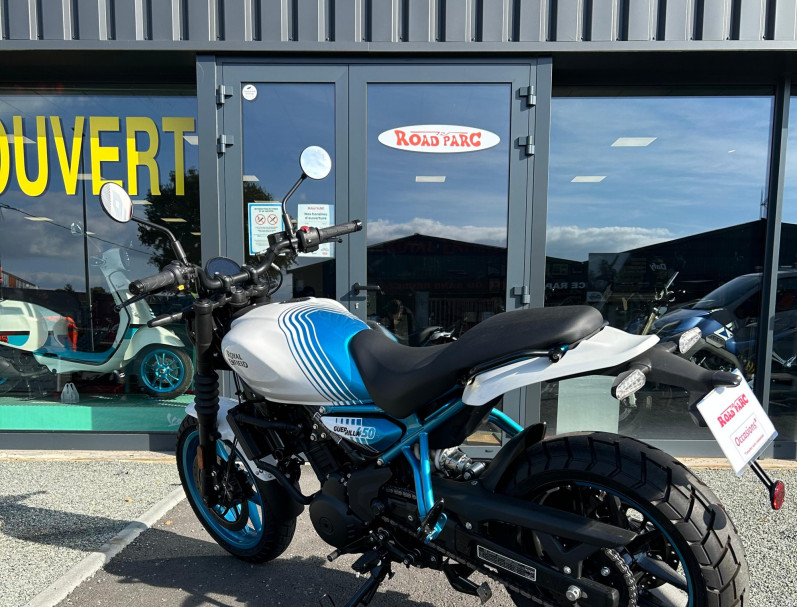 ROYAL ENFIELD GUERILLA 450