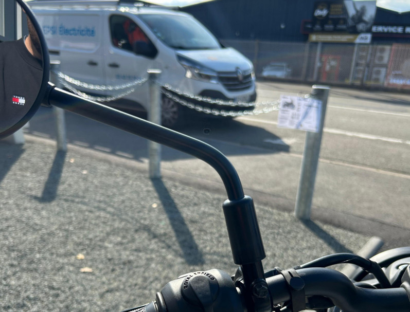 ROYAL ENFIELD GUERILLA 450