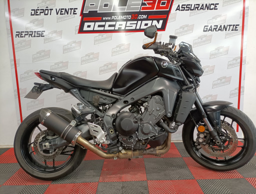 YAMAHA MT-09 (170€/mois*) (garantie 1an)
