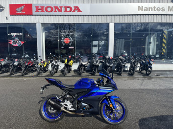 YAMAHA R125 