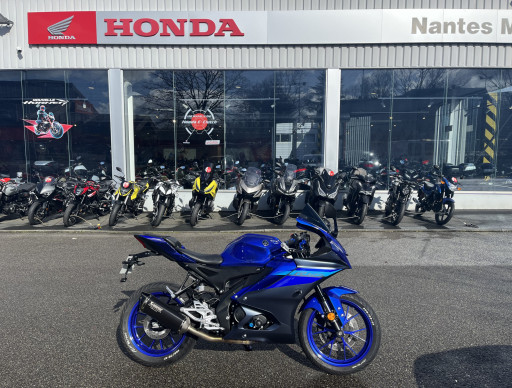 YAMAHA R125 