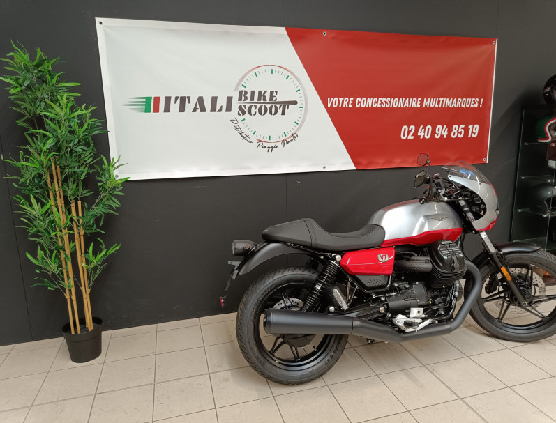 MOTO GUZZI V7 CORSA