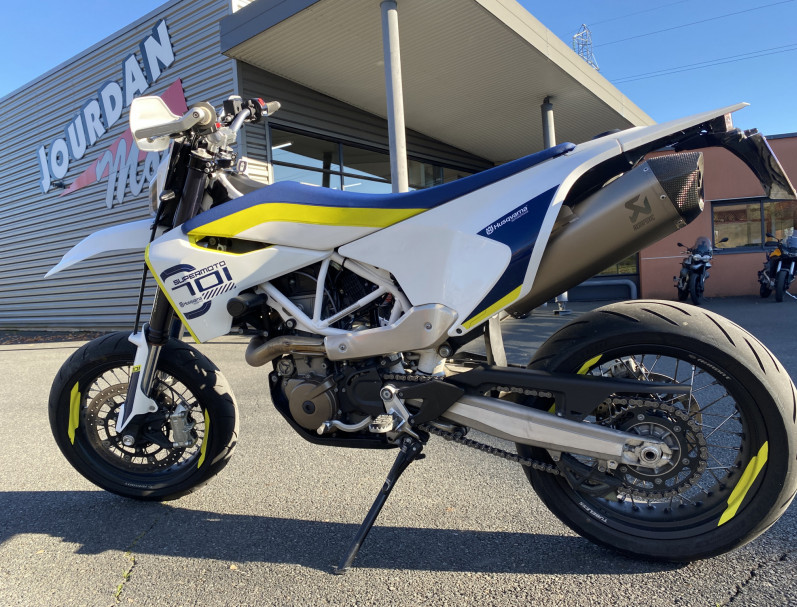 HUSQVARNA 701 SUPERMOTARD