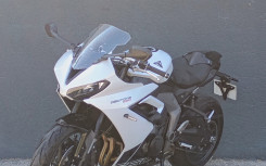 TRIUMPH 	DAYTONA 660
