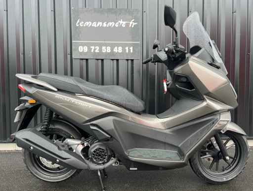KYMCO SKYTOWN 125