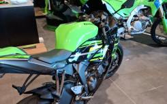 KAWASAKI ZX-6R 636