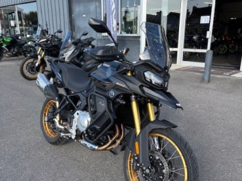 VOGE DS900X