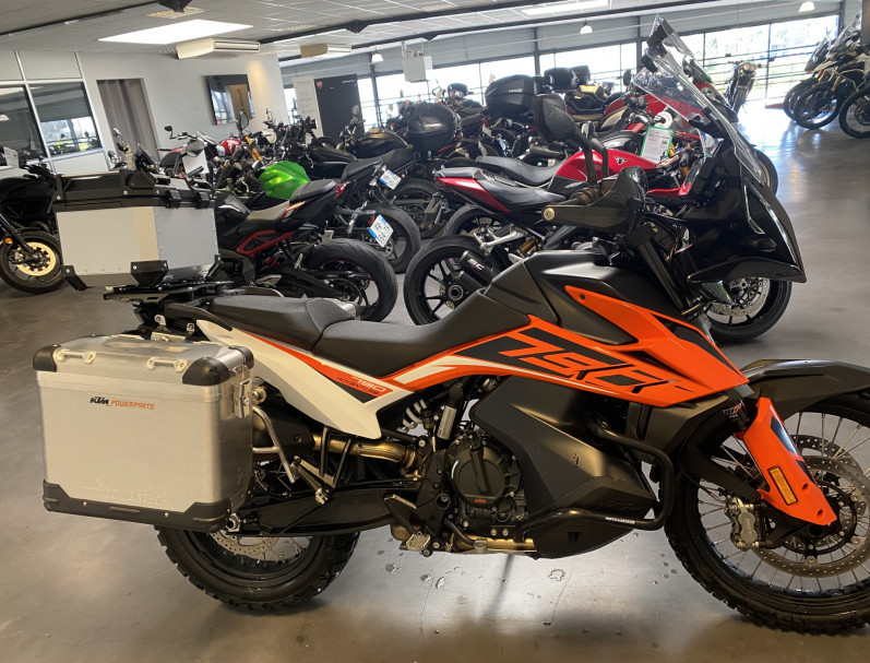 KTM 790 ADVENTURE