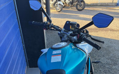 CF MOTO 450 NK ETAT NEUF 10 KMS A2 IDEAL  JEUNE PERMIS MOTO BASSE ET LEGERE 