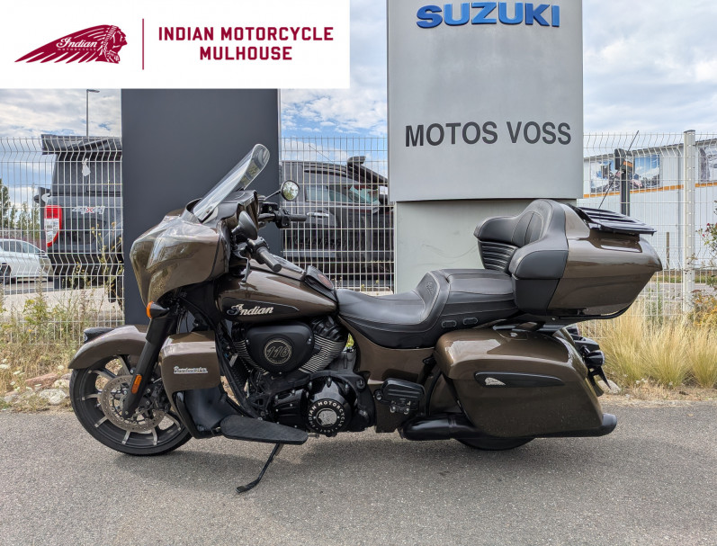 INDIAN ROADMASTER DARK HORSE 1890 1ERE MAIN