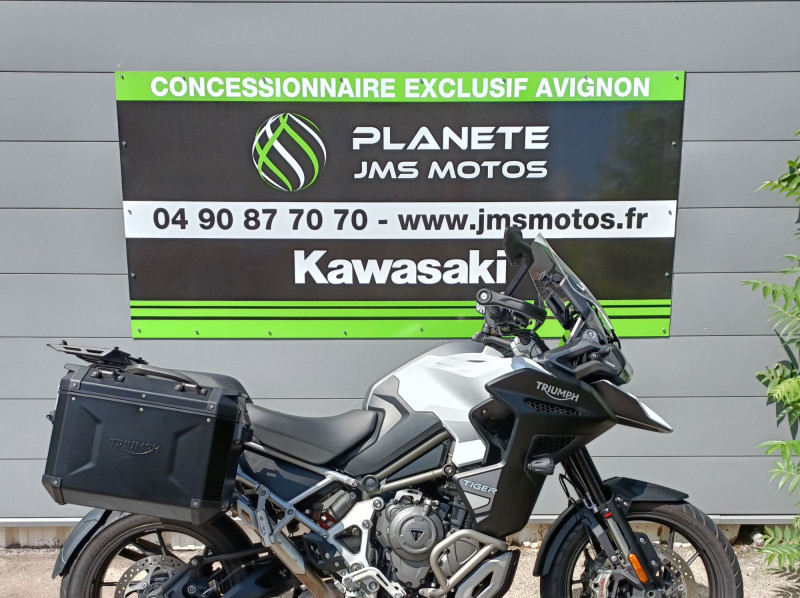 TRIUMPH TIGER 1200 GT EXPLORER 1ER MAIN POT AKRAPOVIC .