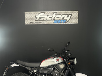 YAMAHA XSR 700 XTRIBUTE