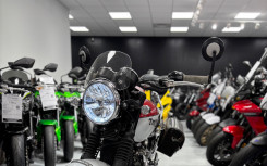 TRIUMPH BONNEVILLE T120