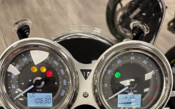 TRIUMPH BONNEVILLE T120