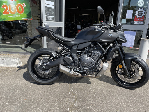 YAMAHA MT-07 full ou bridée