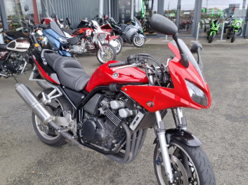 YAMAHA FZS FAZER 600