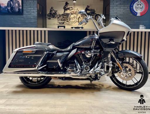 HARLEY-DAVIDSON TOURING ROAD GLIDE 1923 CVO