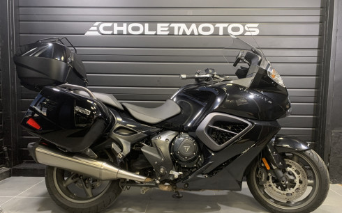 TRIUMPH TROPHY 1200 SE