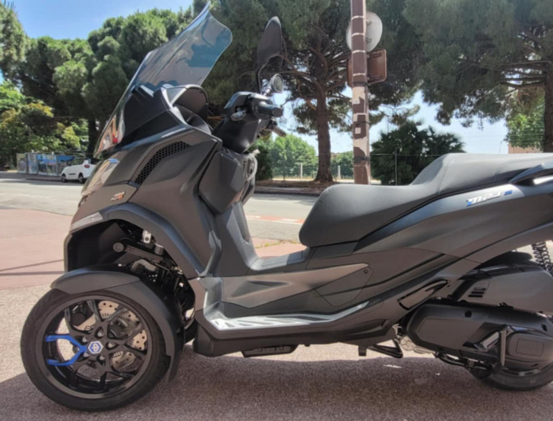PIAGGIO MP3 400 HPE SPORT ABS ASR